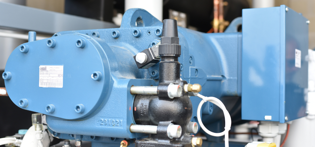 Sistema con R290 e compressori a vite Frascold